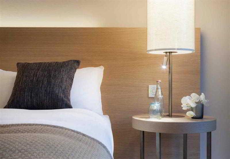 Pullman Basel Europe Hotell Exteriör bild