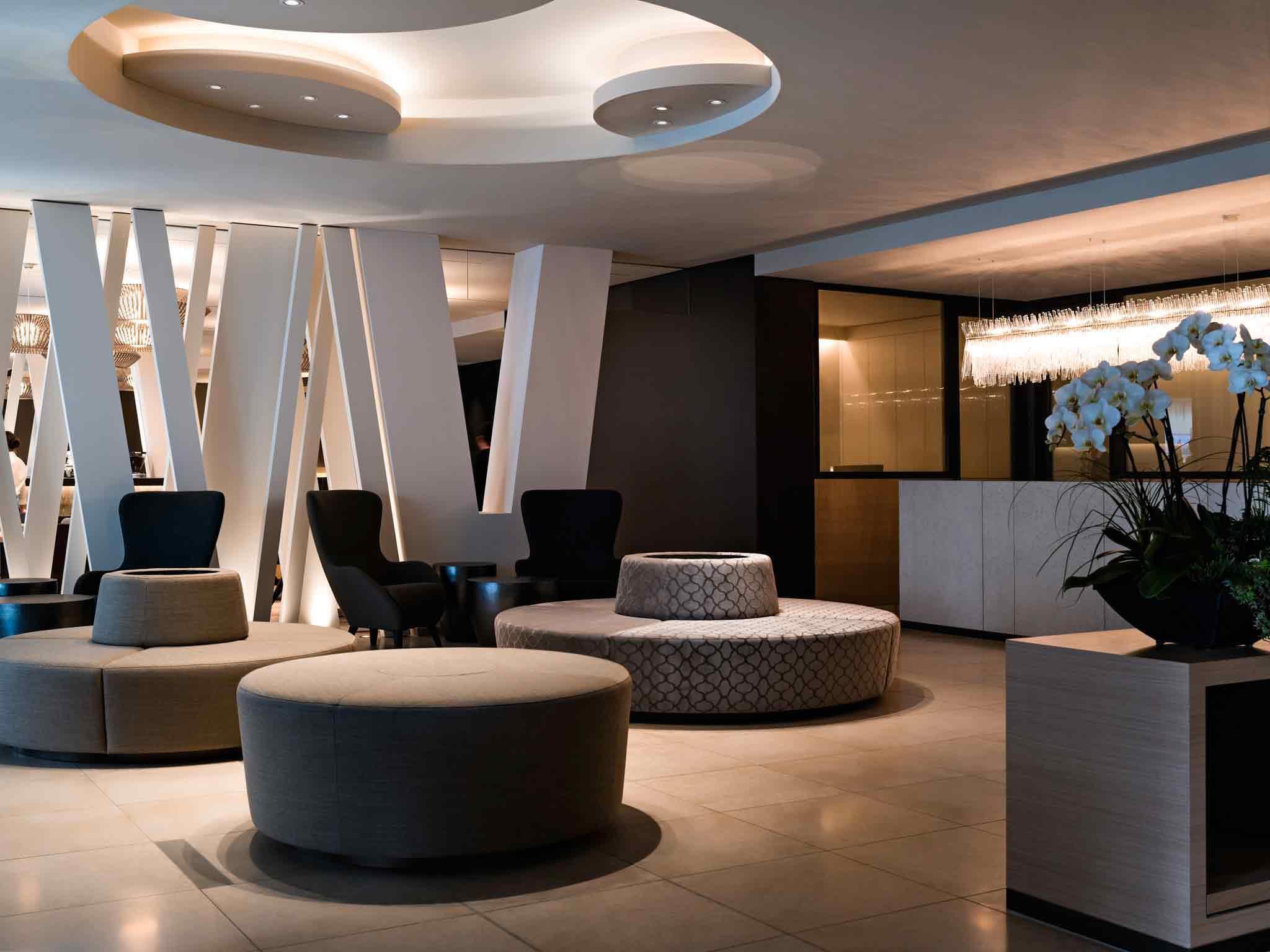 Pullman Basel Europe Hotell Exteriör bild